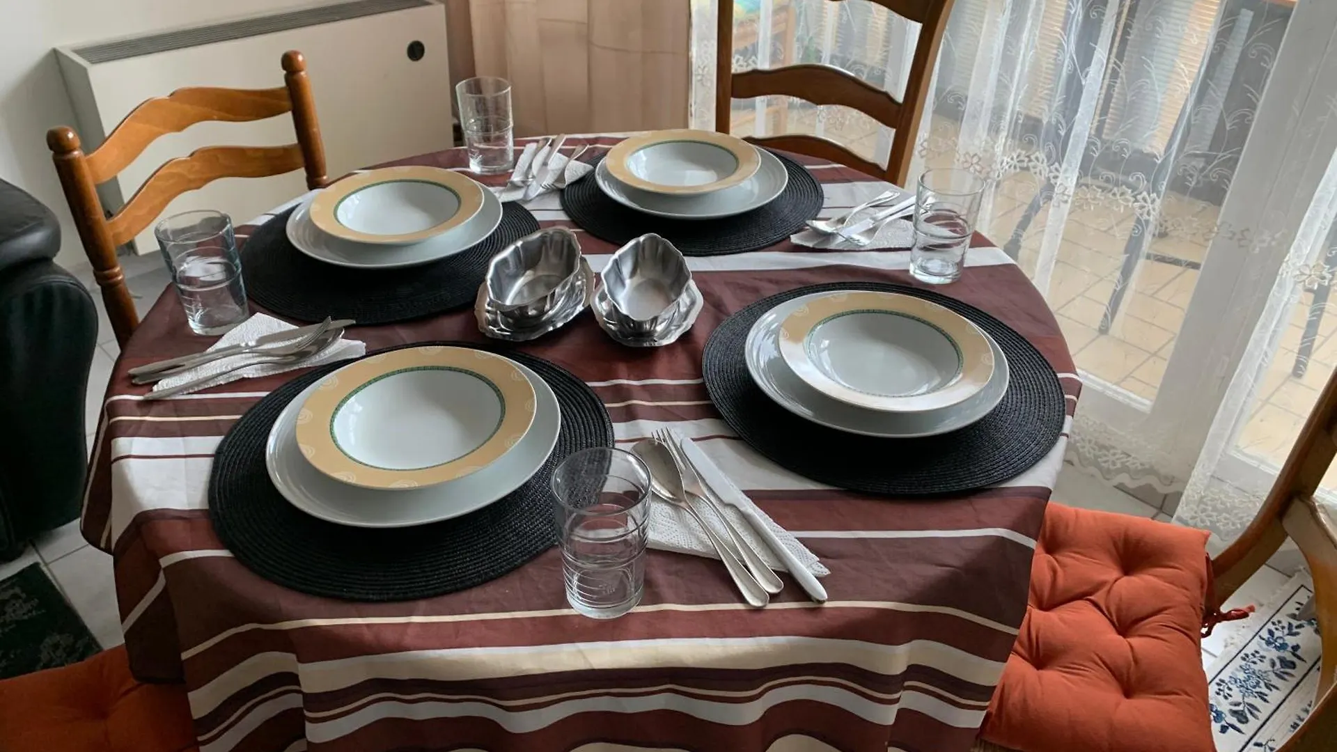 Apartment Chaleureux Logement Familial Jusqu'A 6 Personnes Annemasse
